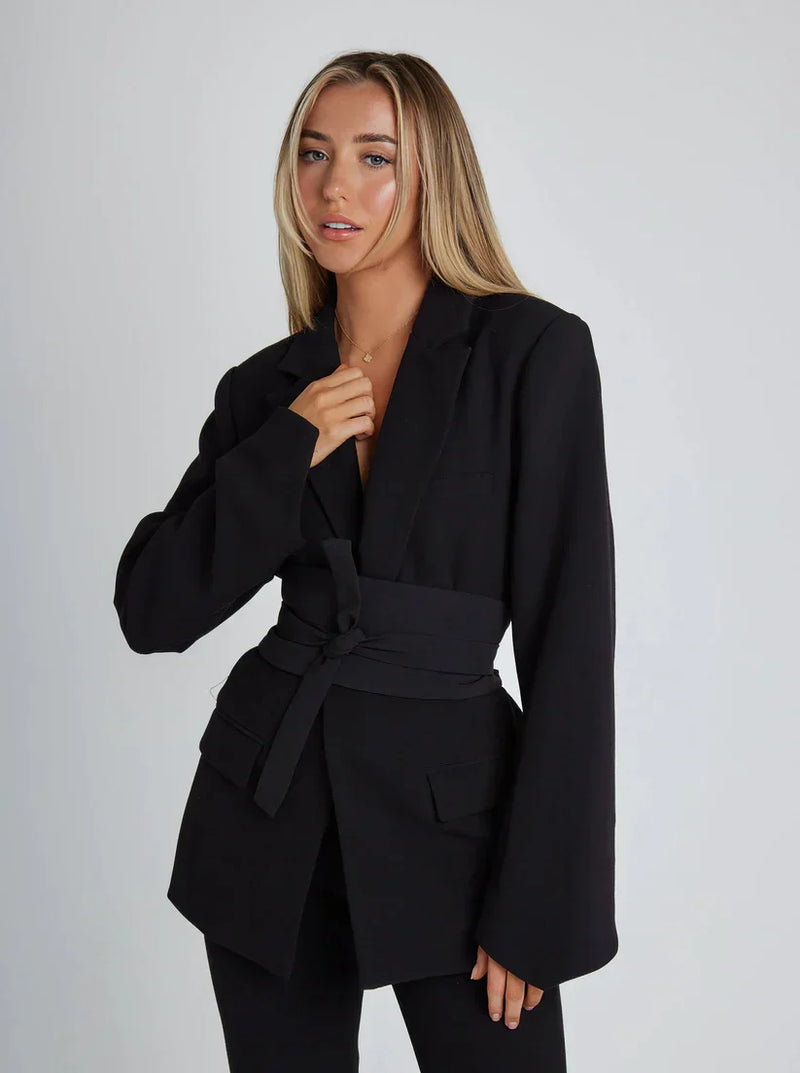 Anneroos Women's Stylish Blazer - Tailored Fit, Versatile Design for Office & Casual Wear