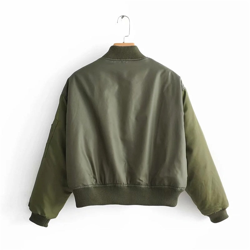 Women's Cropped Utility Bomber Jacket - Stylish with Patch Pockets & Zip Sleeves for Versatile Fashion