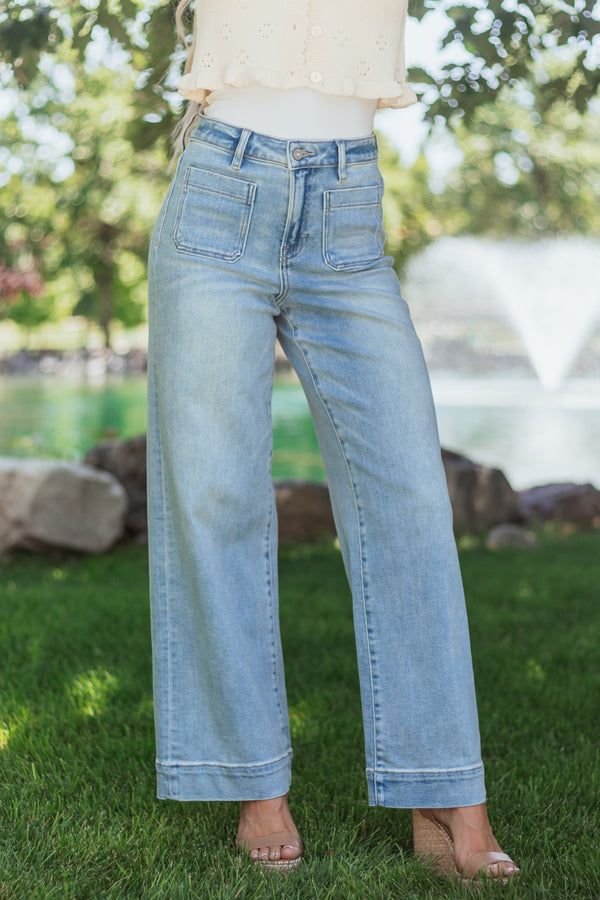 Women's Hidden Light Wash Wide Leg Jeans with Patch Pockets - Stretchy & Comfortable Fit