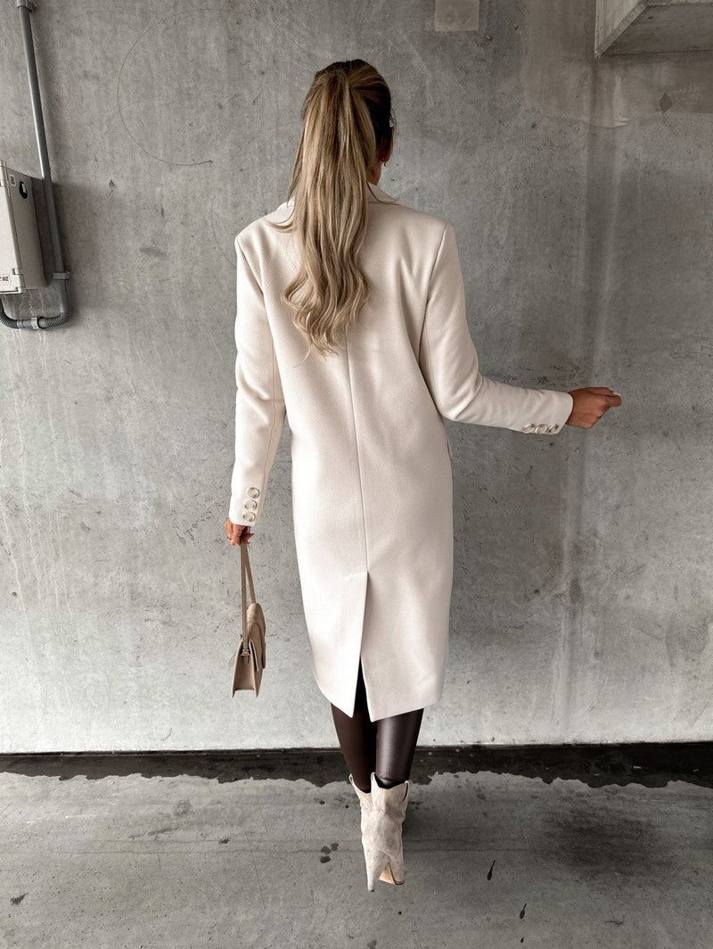 Stylish Women's Trench Coat - Classic Waterproof Outerwear for All Seasons