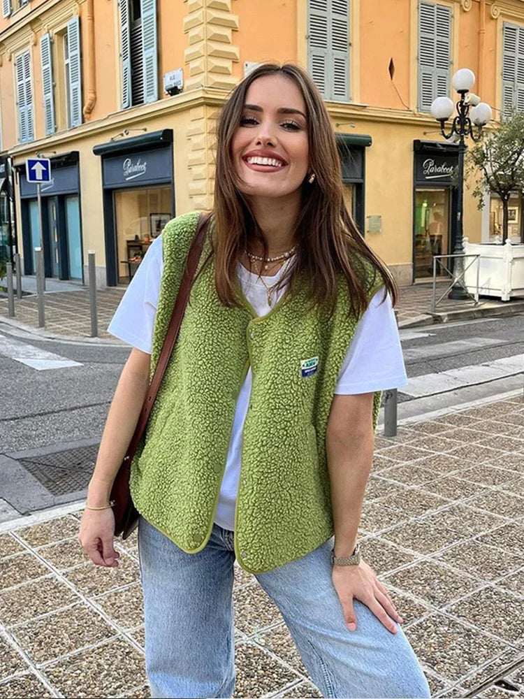 Premium Women's Fleece Vest - Soft, Warm, and Stylish Outerwear for All Seasons
