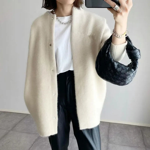 Women's Knitted Cardigan with Button Closure - Cozy & Stylish Knitwear for Every Season
