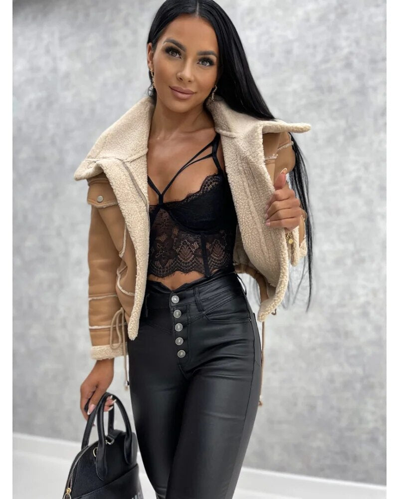 Luxury Women's Jacket by Cuma | Stylish & Elegant Outerwear for Every Occasion