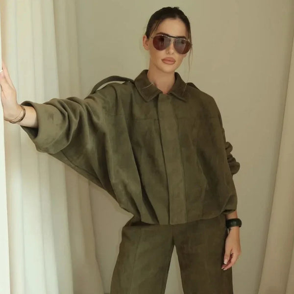 Stylish Women's Cropped Bomber Jacket with Lapel Collar & Zip Front - Trendy Outerwear for Every Season