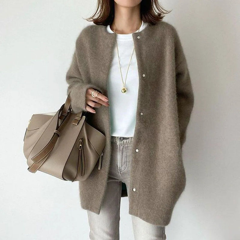Women's Knitted Cardigan with Button Closure - Cozy & Stylish Knitwear for Every Season