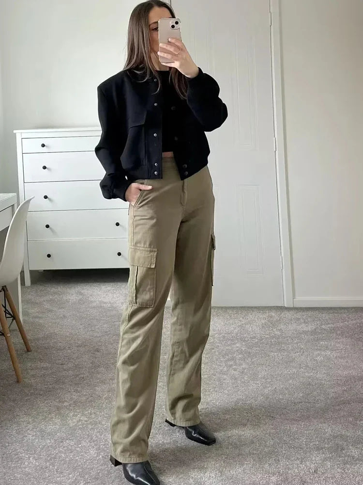 Stylish Women's Cropped Bomber Jacket with Snap Buttons & Utility Pockets - Trendy Outerwear for Casual Chic Looks