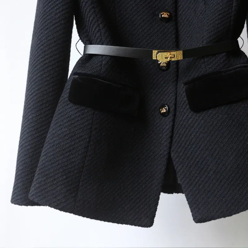 Stylish Women's Wool Coat with Button Closure - Warm & Elegant Outerwear for Fall & Winter