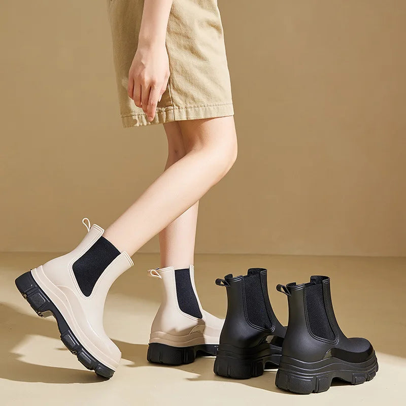 Women's Waterproof Chelsea Boots - Slip-Resistant Chunky Outsole for All-Weather Comfort