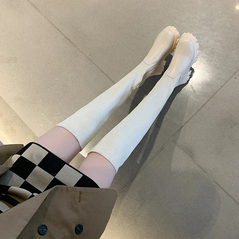 Women's Stretch Fit Knee High Boots - Chunky Lug Sole & Side Zip Closure for Comfort and Style