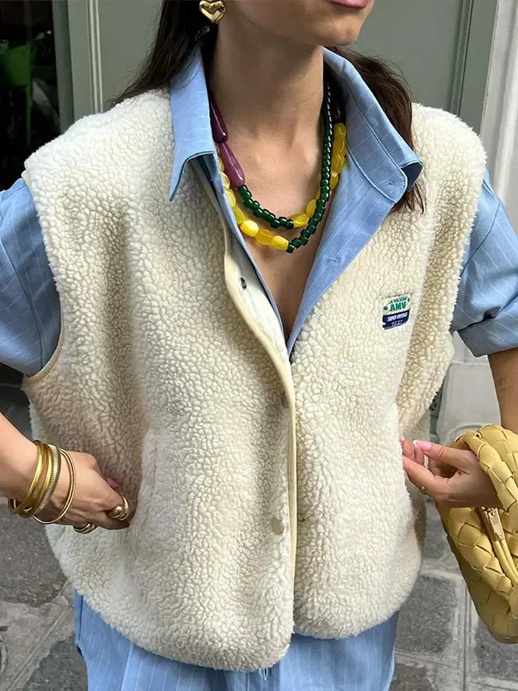 Premium Women's Fleece Vest - Soft, Warm, and Stylish Outerwear for All Seasons