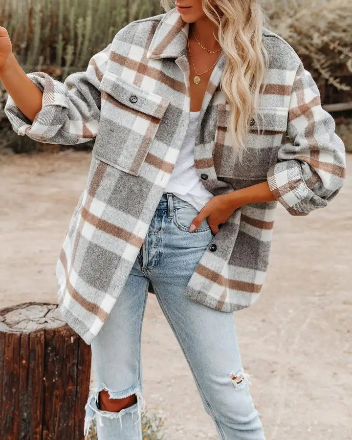 Women's Oversized Plaid Shacket - Cozy Flannel Jacket for Fall Fashion