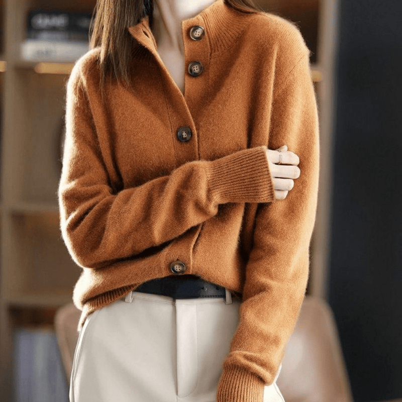 Women's Classic Lapel Collar Knit Button-Up Cardigan - Stylish & Comfortable Knitwear