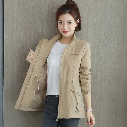 Stylish Women's Lightweight Trench Coat - Perfect for All Seasons, Water-Resistant, and Versatile Outerwear