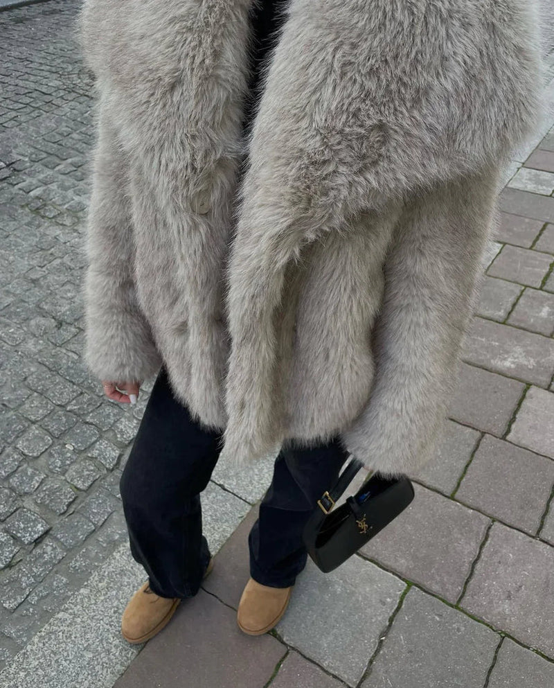 Ella Women's Stylish Winter Coat - Warm, Elegant Outerwear for Cold Weather